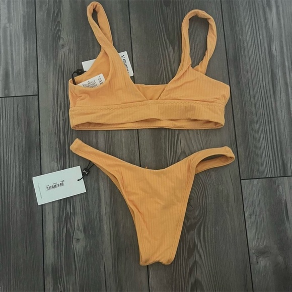 Vitamin A bathing suit - Picture 2 of 4